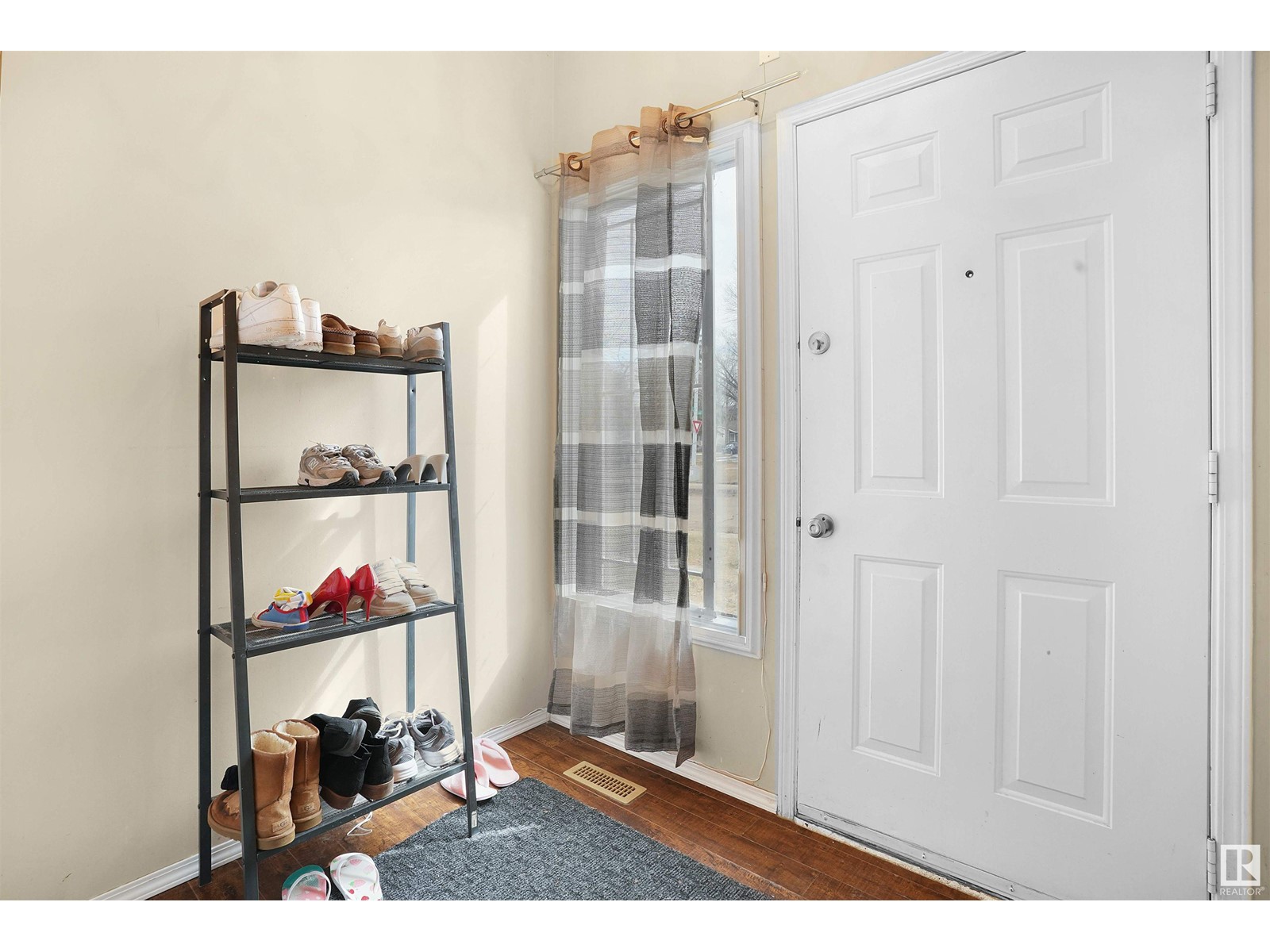 14204 32 ST NW