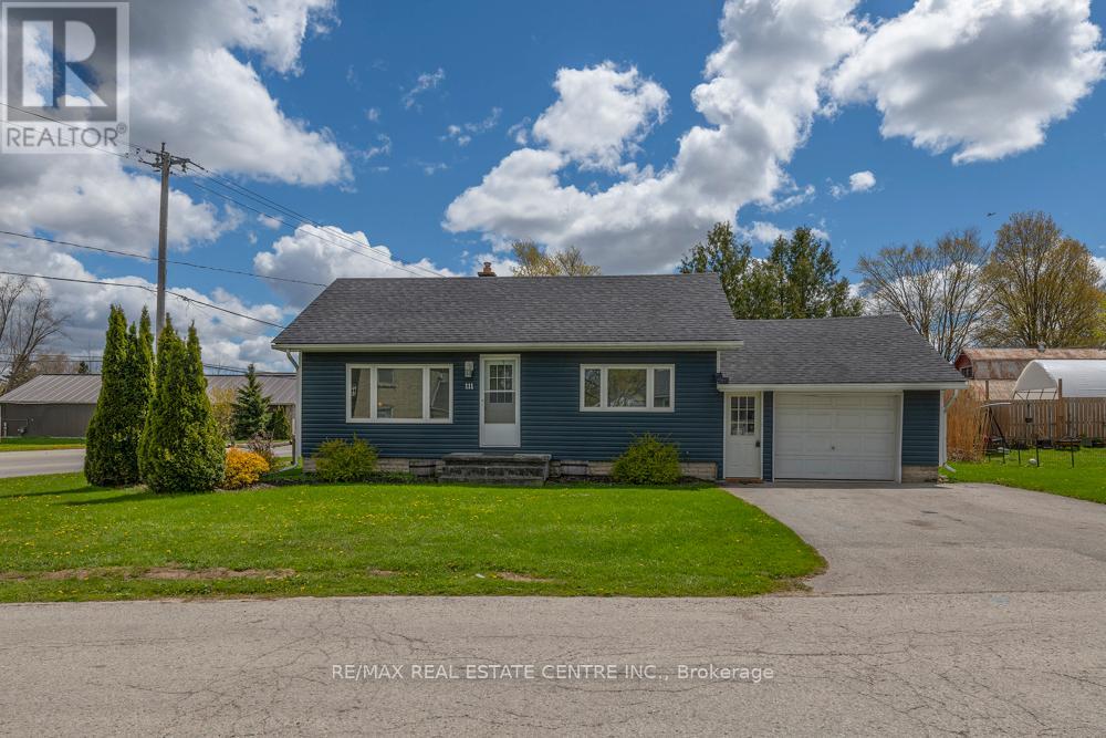 Photo 1 of 30 — 111 ELIZABETH STREET W, West Grey, ON N0G1R0