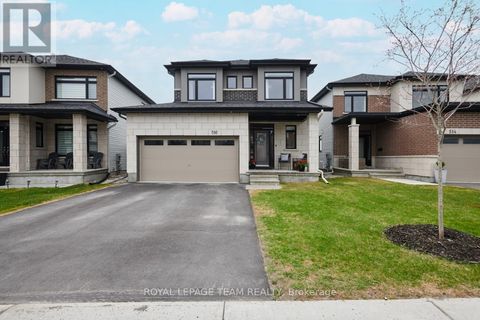 516 BOBOLINK RIDGE Ottawa ON K2S2N5
