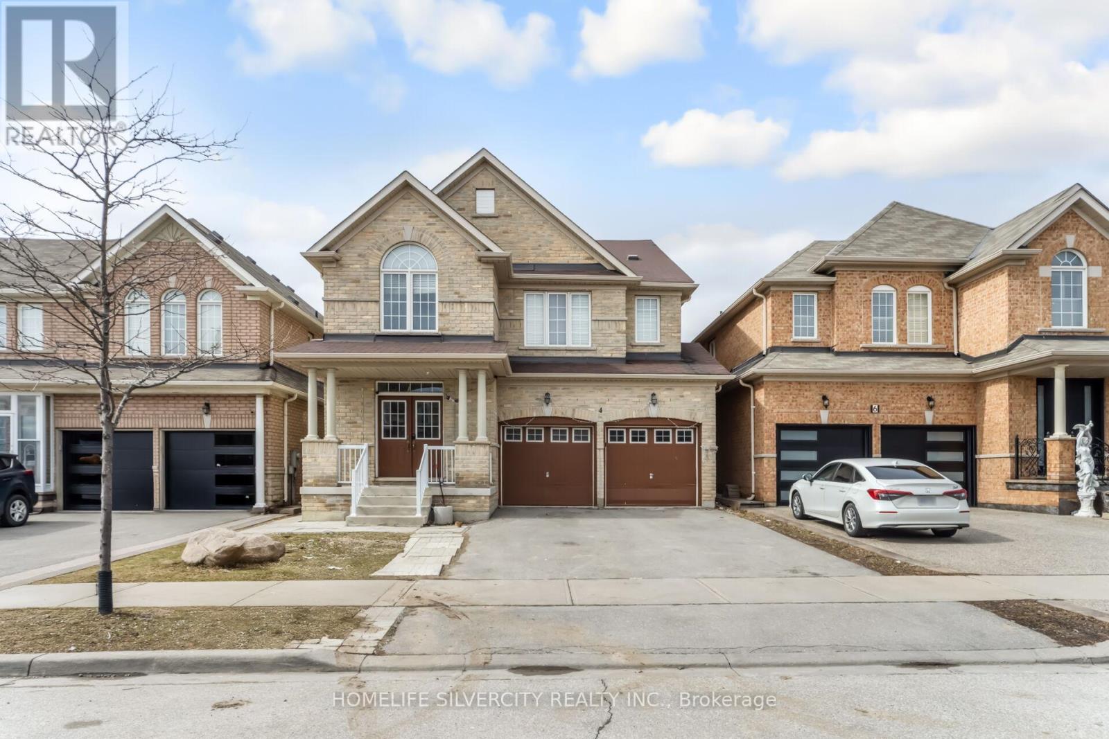 Photo 1 of 50 — 4 FOSSIL STREET, Brampton (Bram East), ON L6P3G6