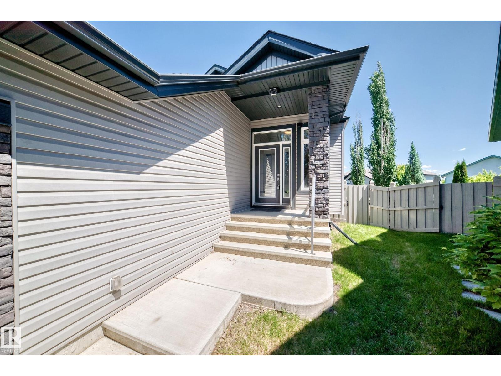 1781 MELROSE CR SW