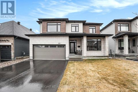 203 OSTERLEY WAY Ottawa ON K2S2N6