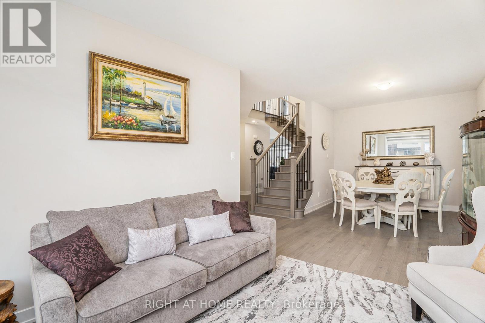 203 OSTERLEY WAY