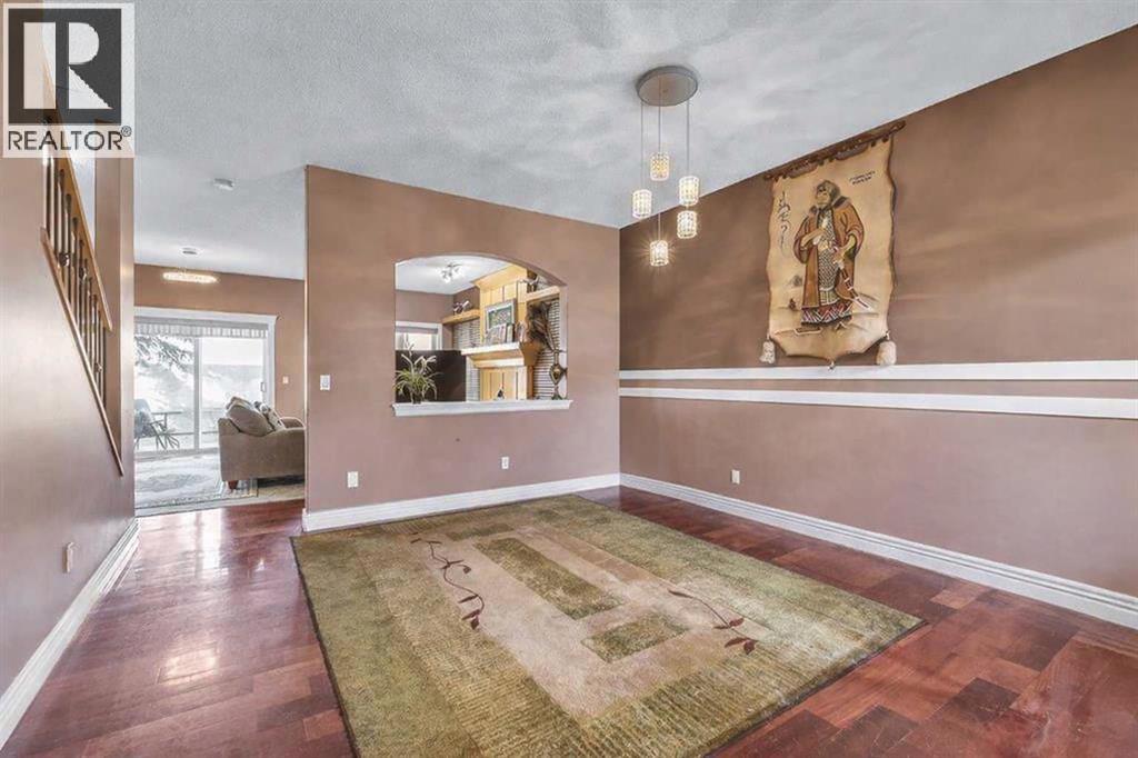 69, 39 Strathlea Common SW