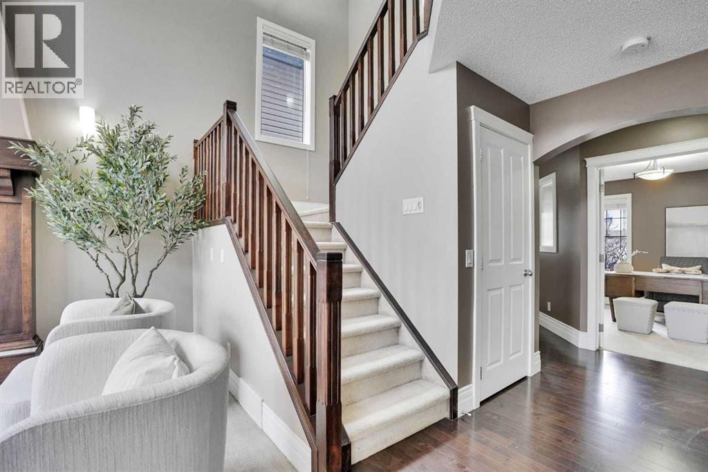 274 Everoak Drive SW