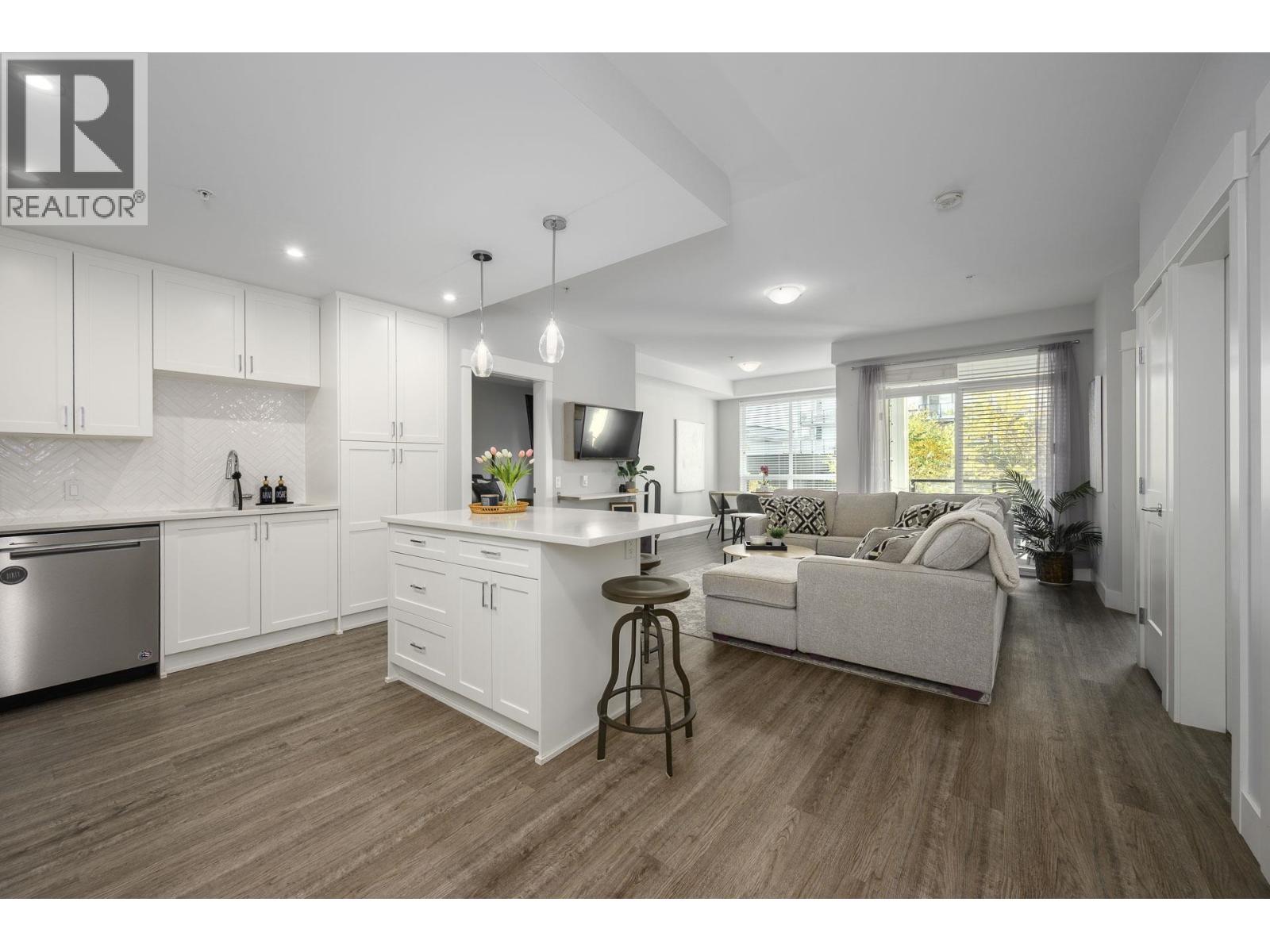 3313 2180 KELLY AVENUE