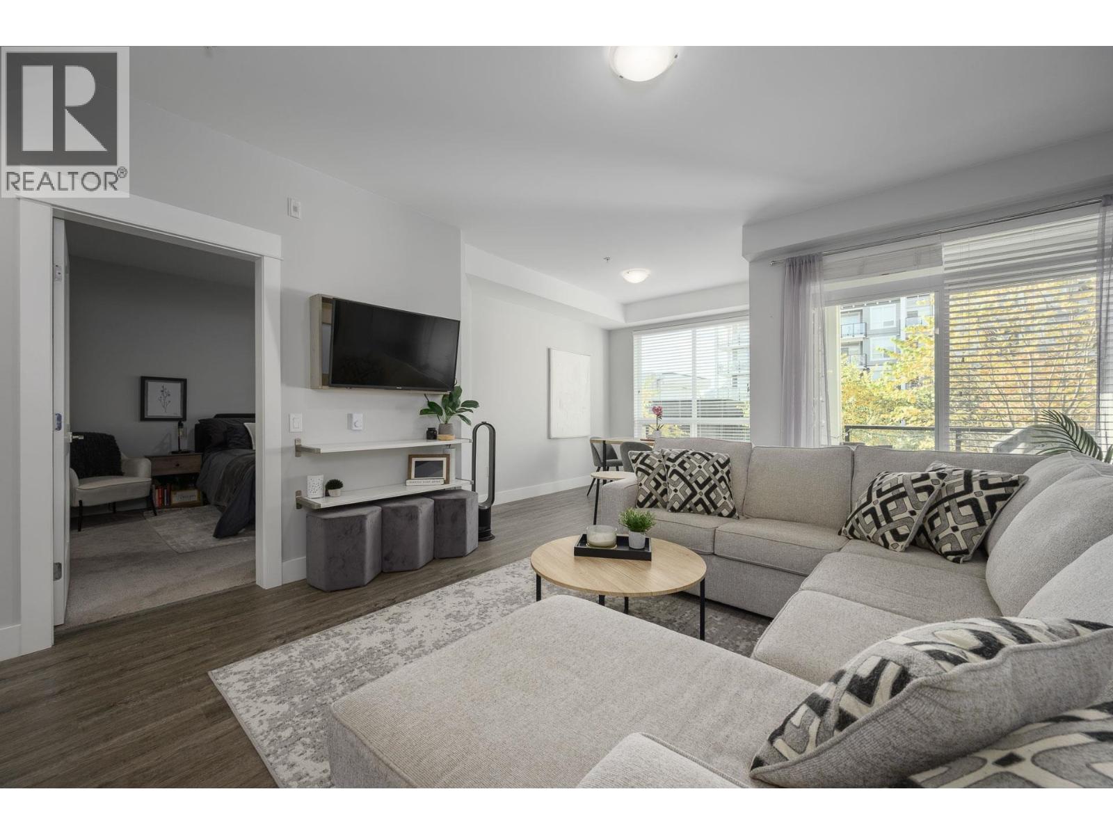 3313 2180 KELLY AVENUE