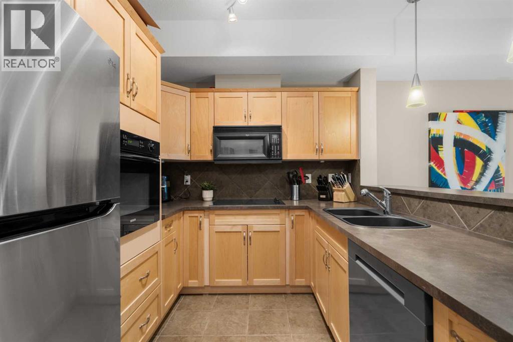 117, 60 Royal Oak Plaza NW