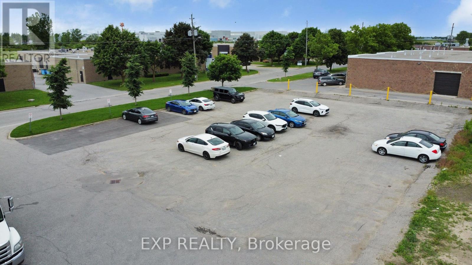 16 - 540 CLARKE ROAD