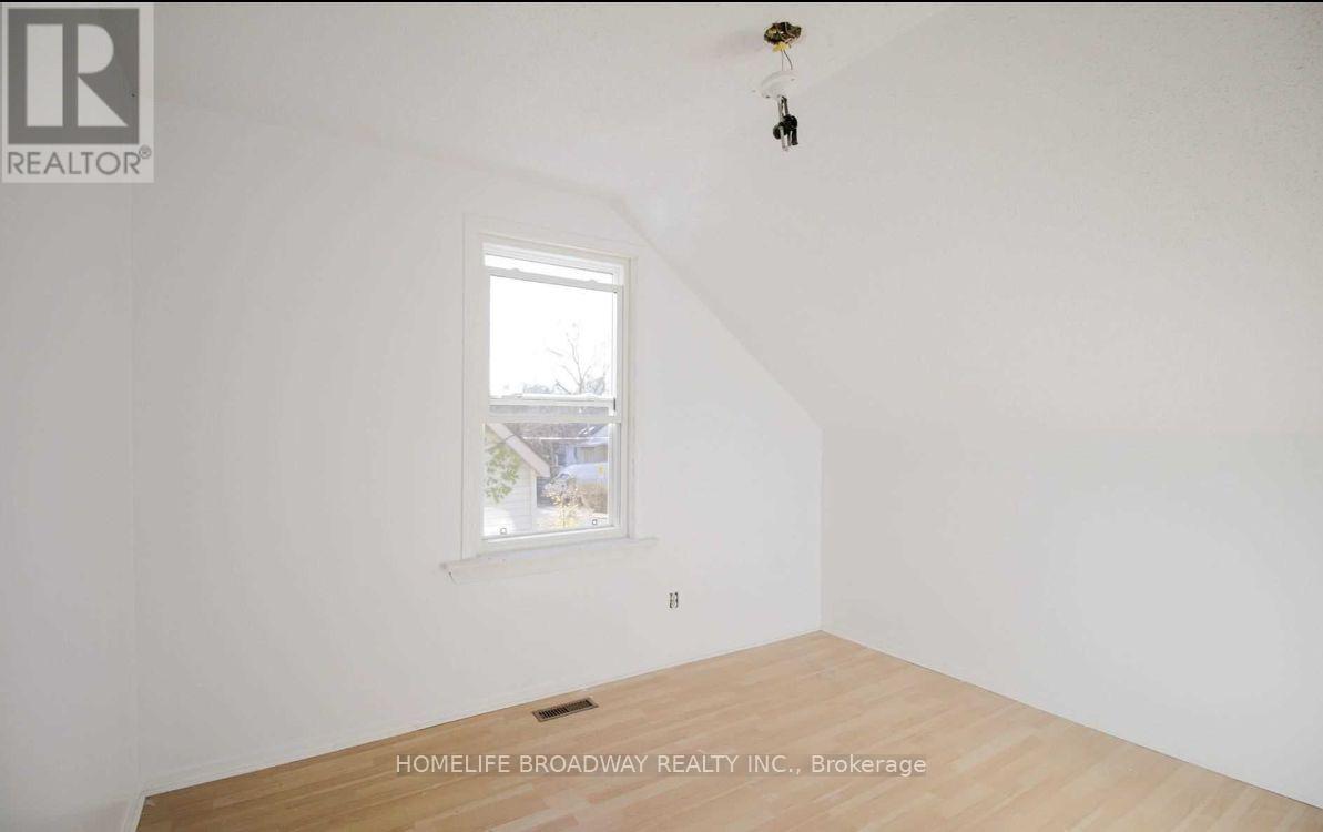 1354 CAROLINE STREET