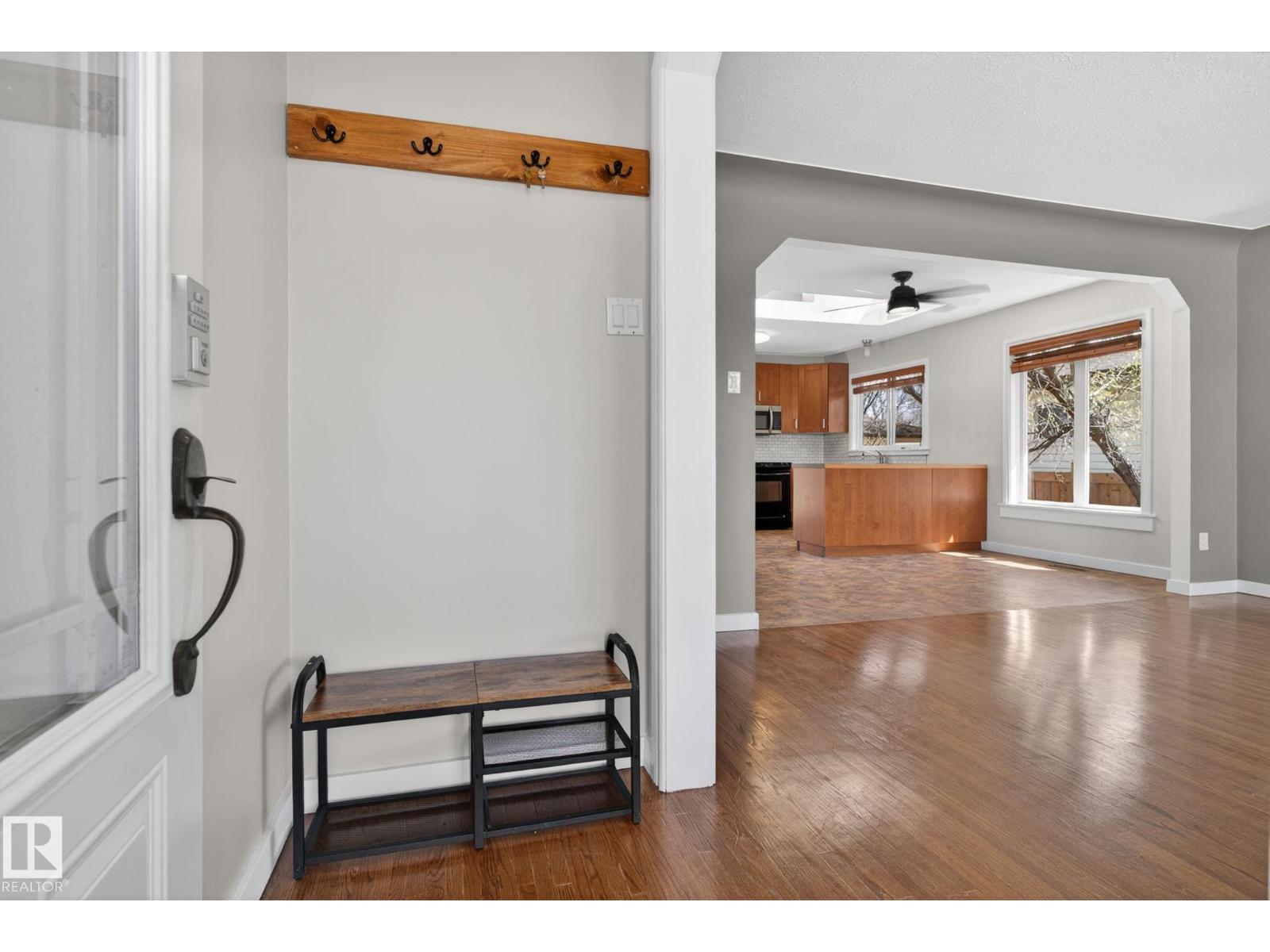 10409 83 ST NW