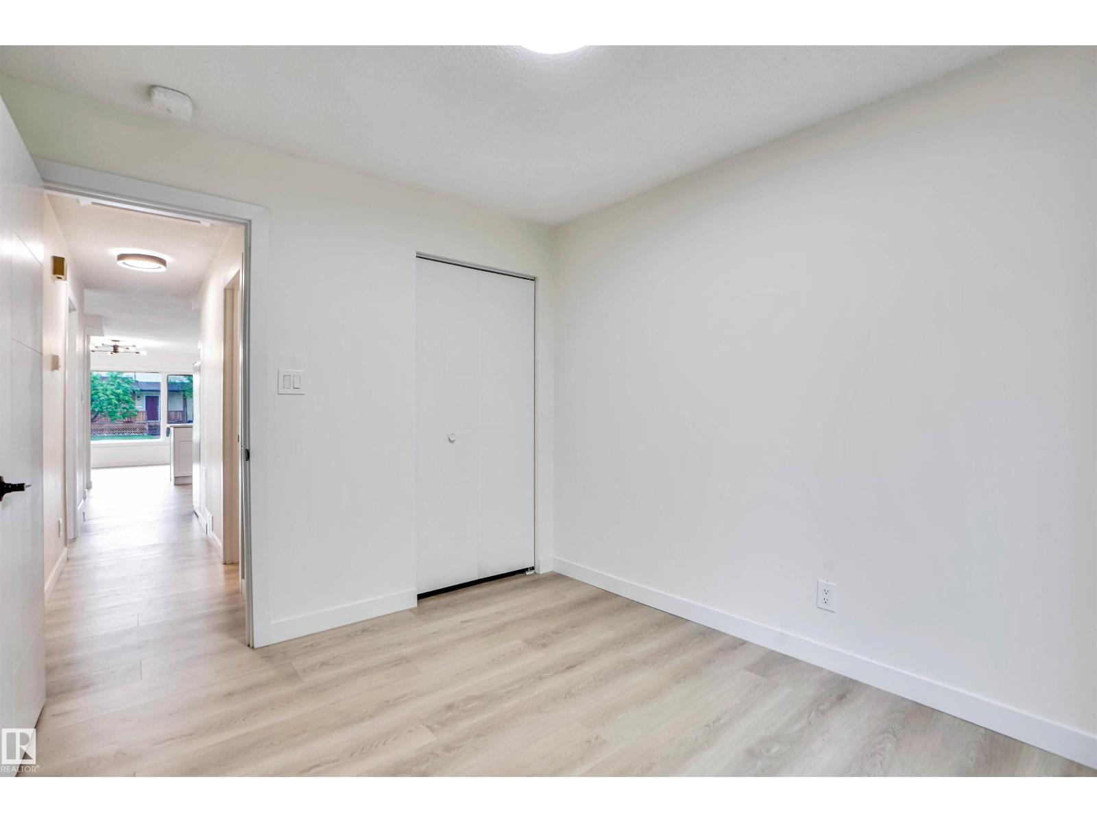 3806 85 ST NW