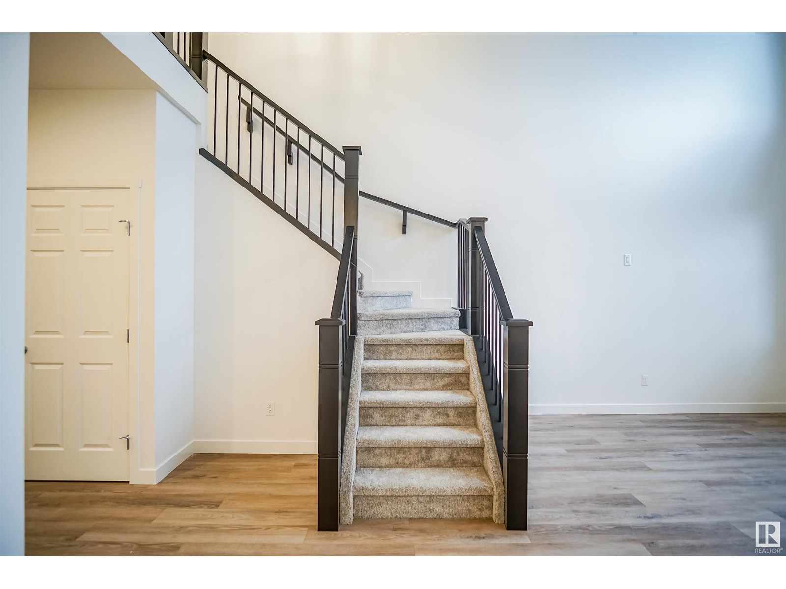 133 SUNLAND WY