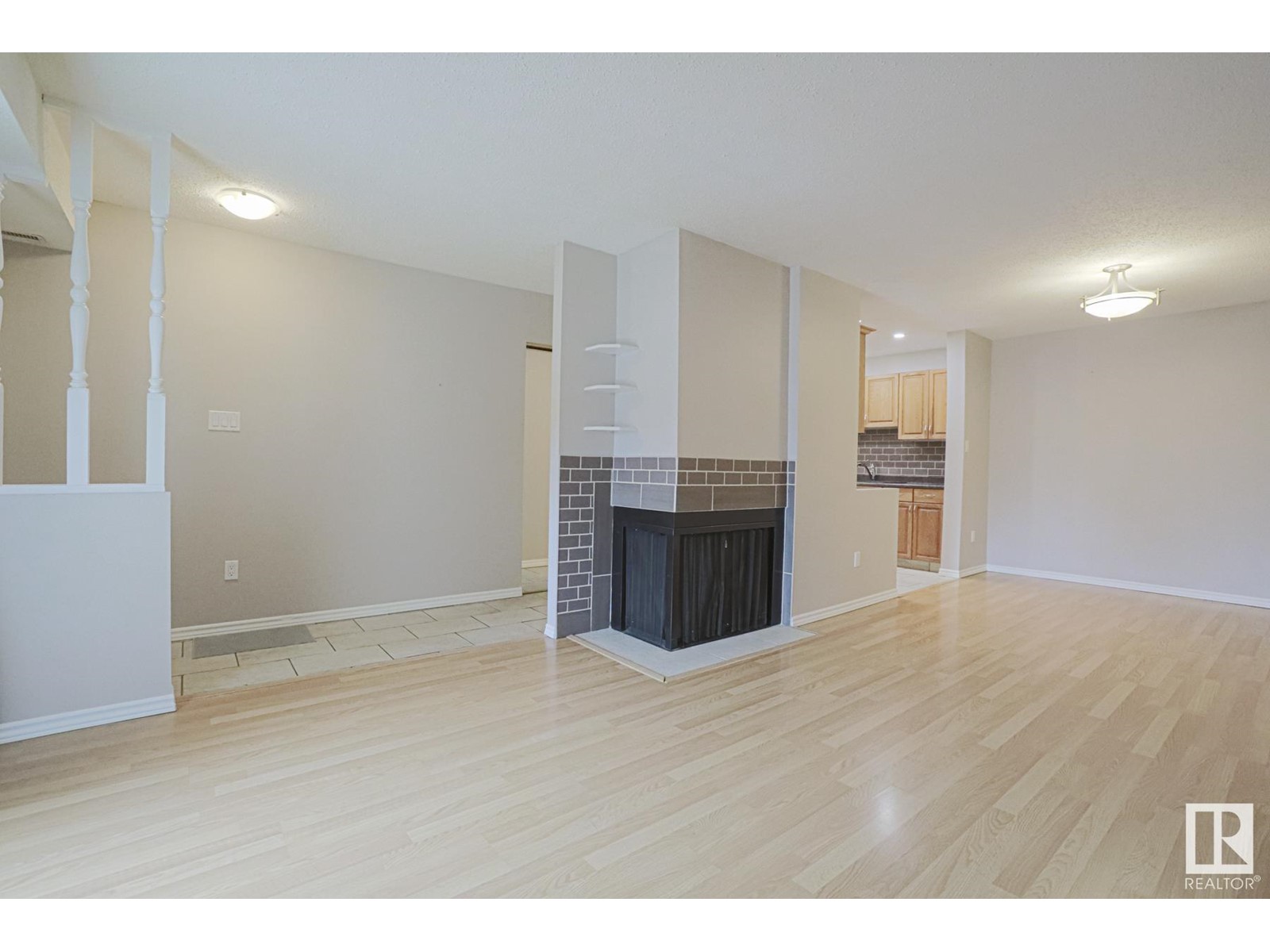 5922 172 ST NW