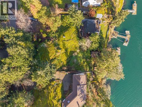 310 Bessborough Ave View Royal BC V9B1T7