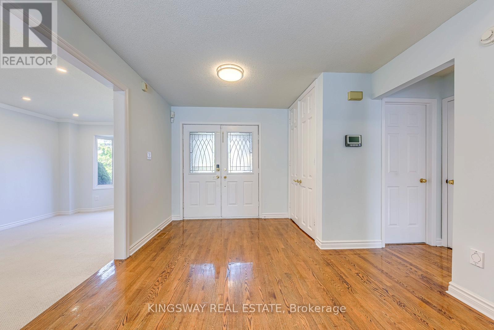 4020 MELFORT CRESCENT