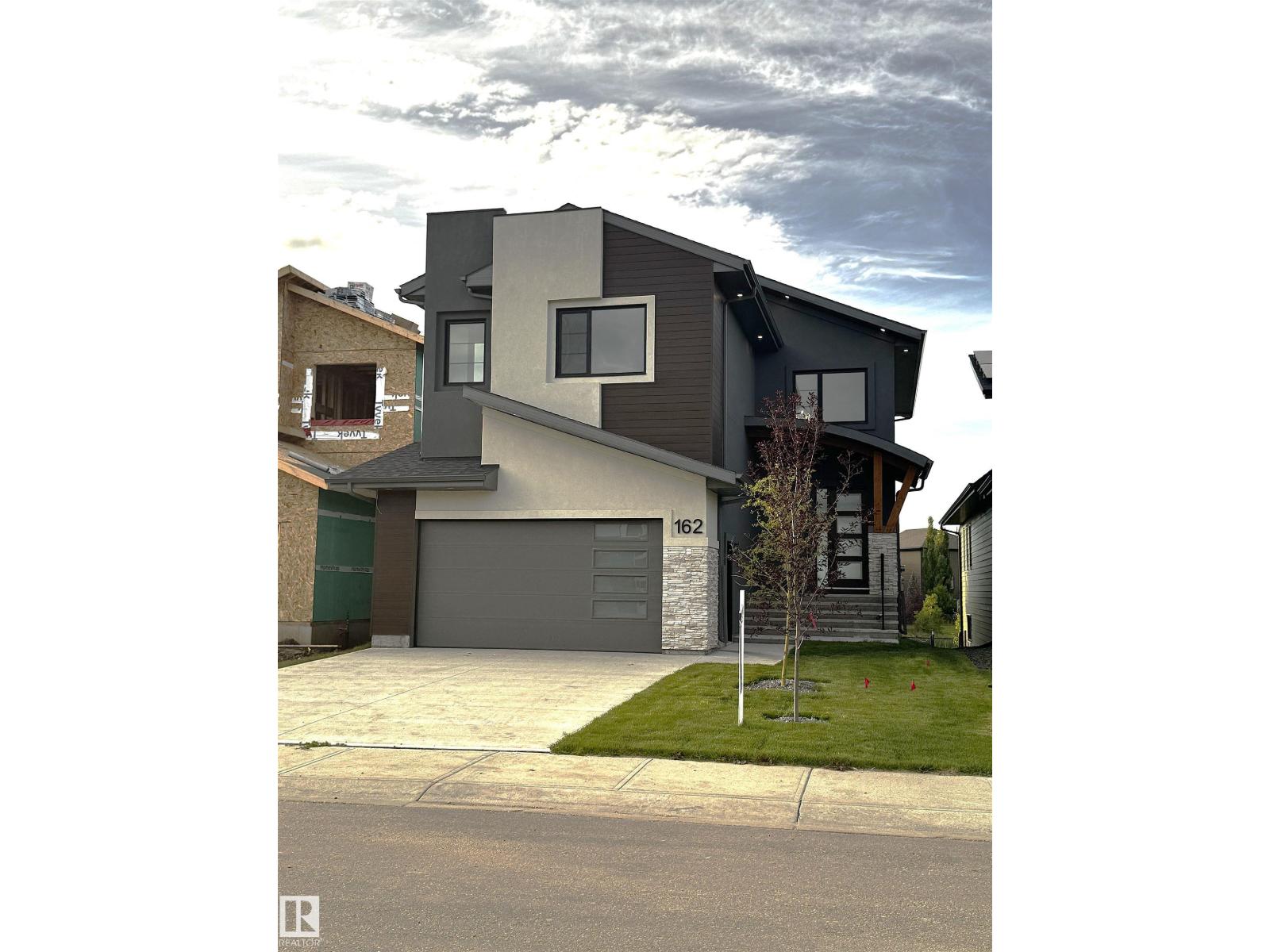 162 EDGEWATER CI