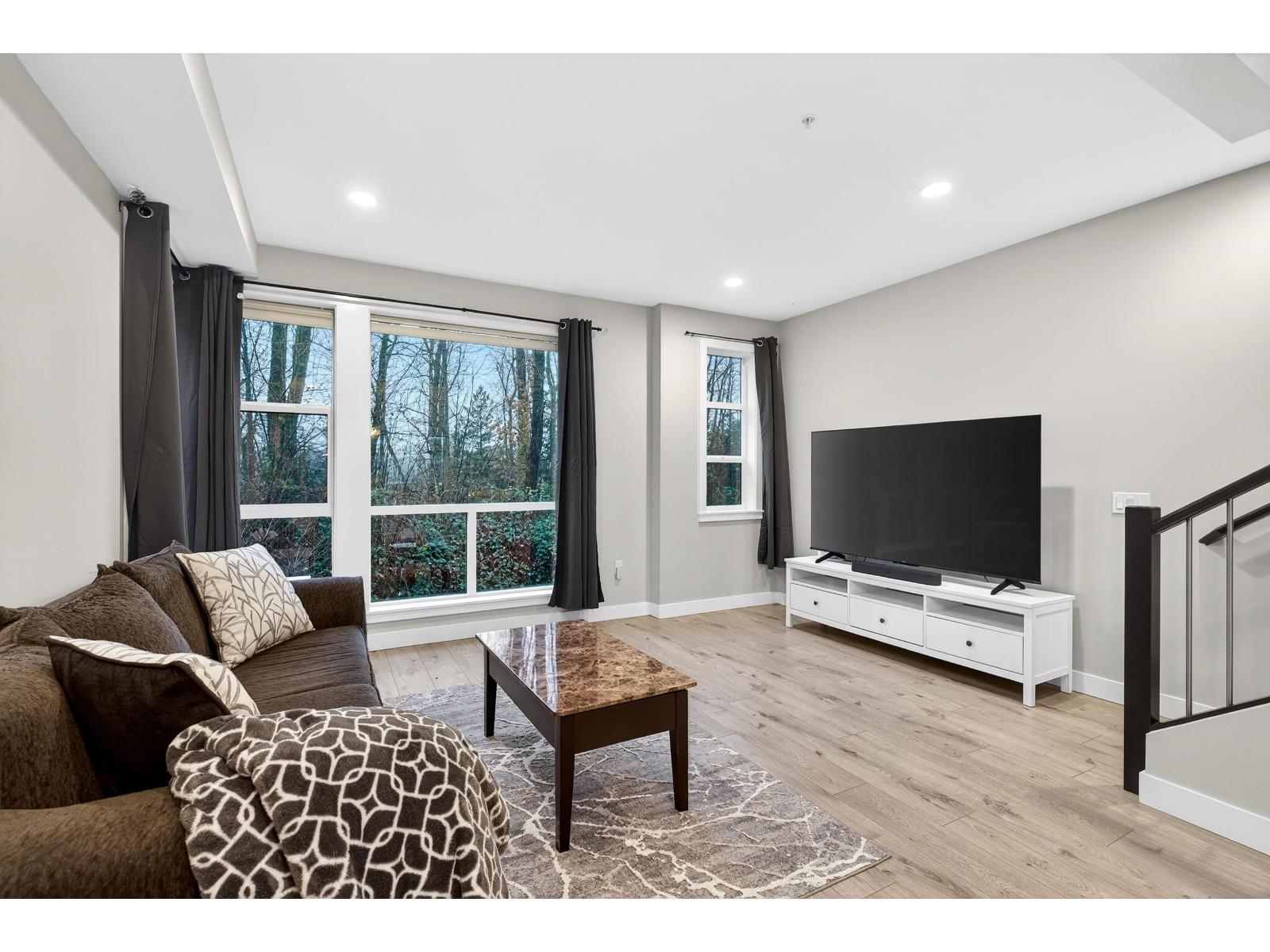 51 8413 MIDTOWN WAY|Chilliwack Proper South