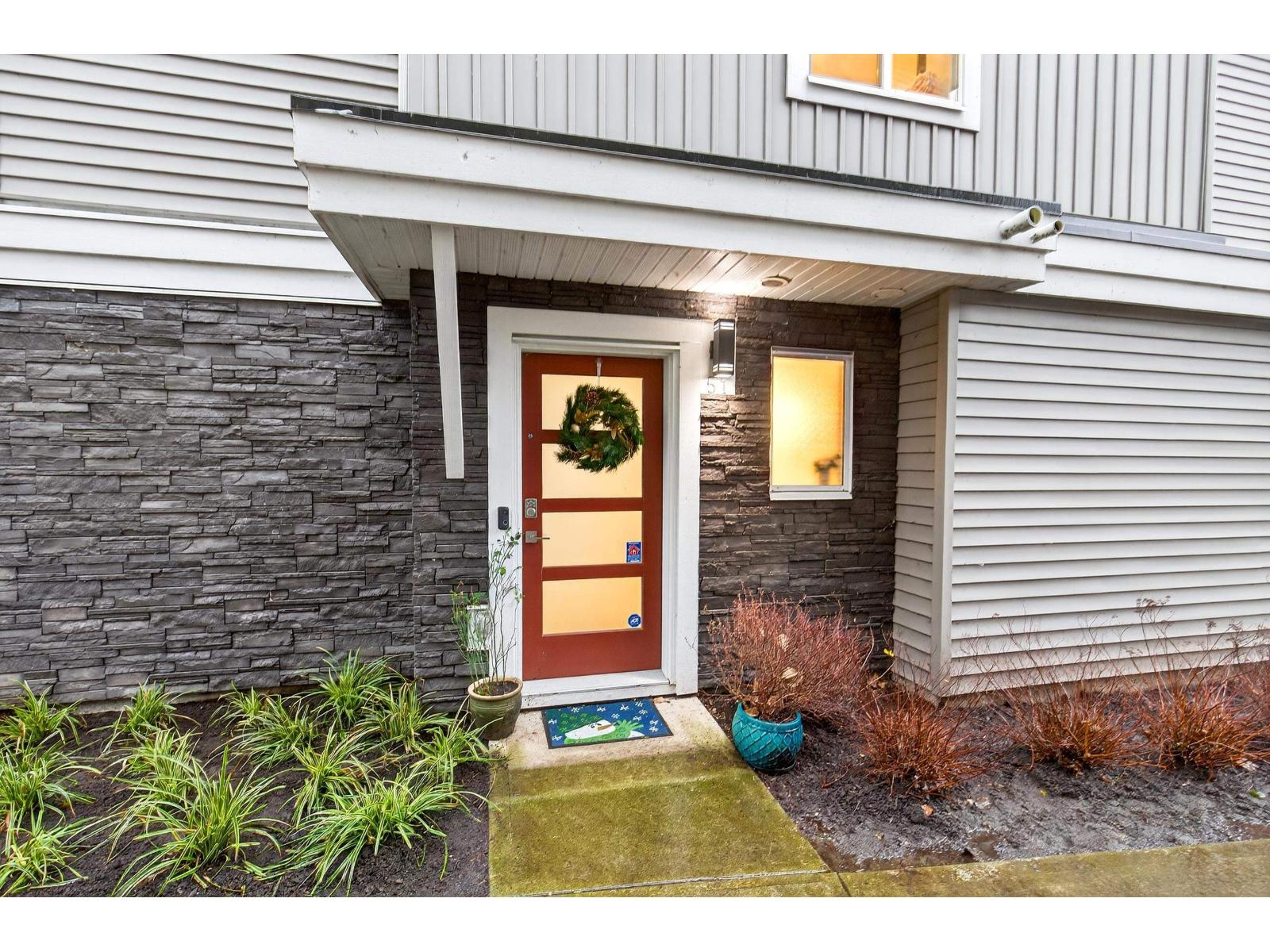 51 8413 MIDTOWN WAY|Chilliwack Proper South