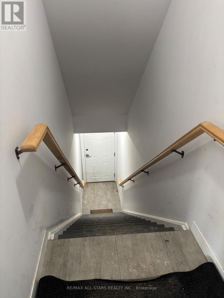 216 - 338 ALBERT STREET