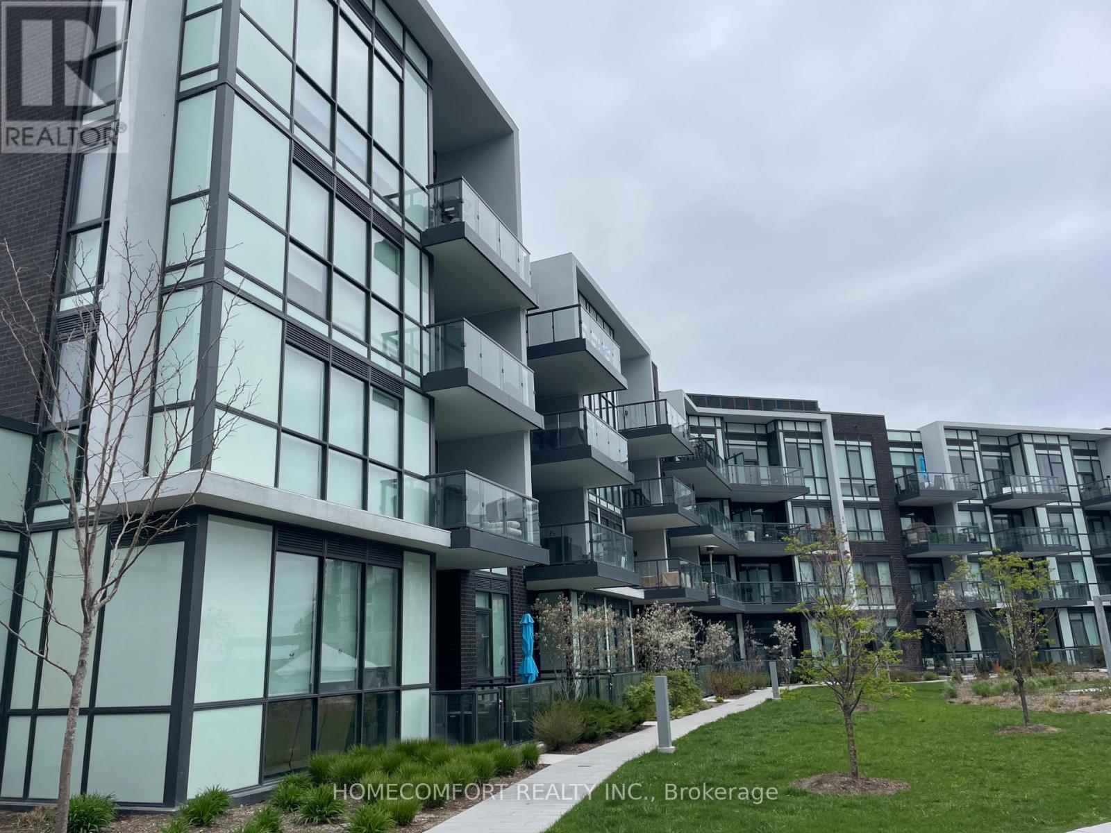 312 - 415 SEA RAY AVENUE