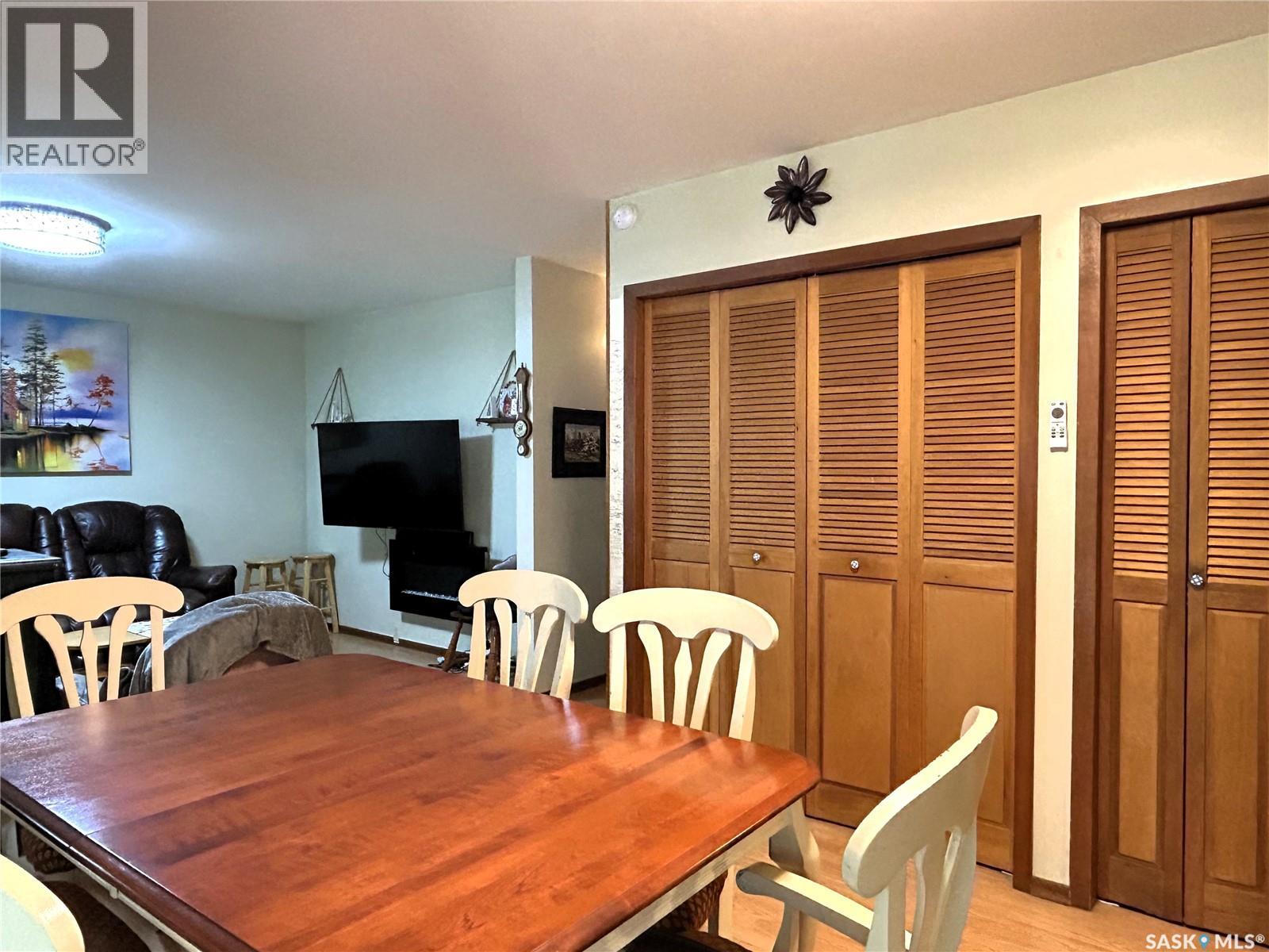 238 Nesbitt CRESCENT