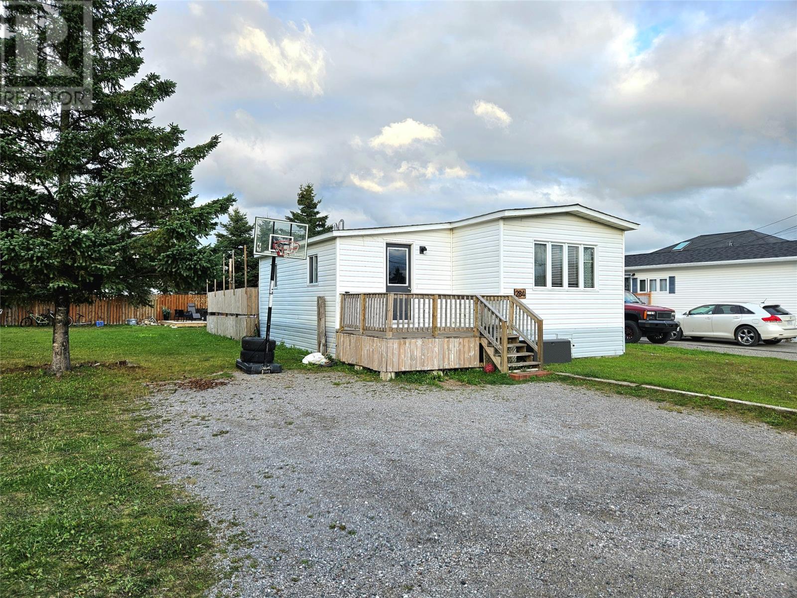 284 Queen Street Extension