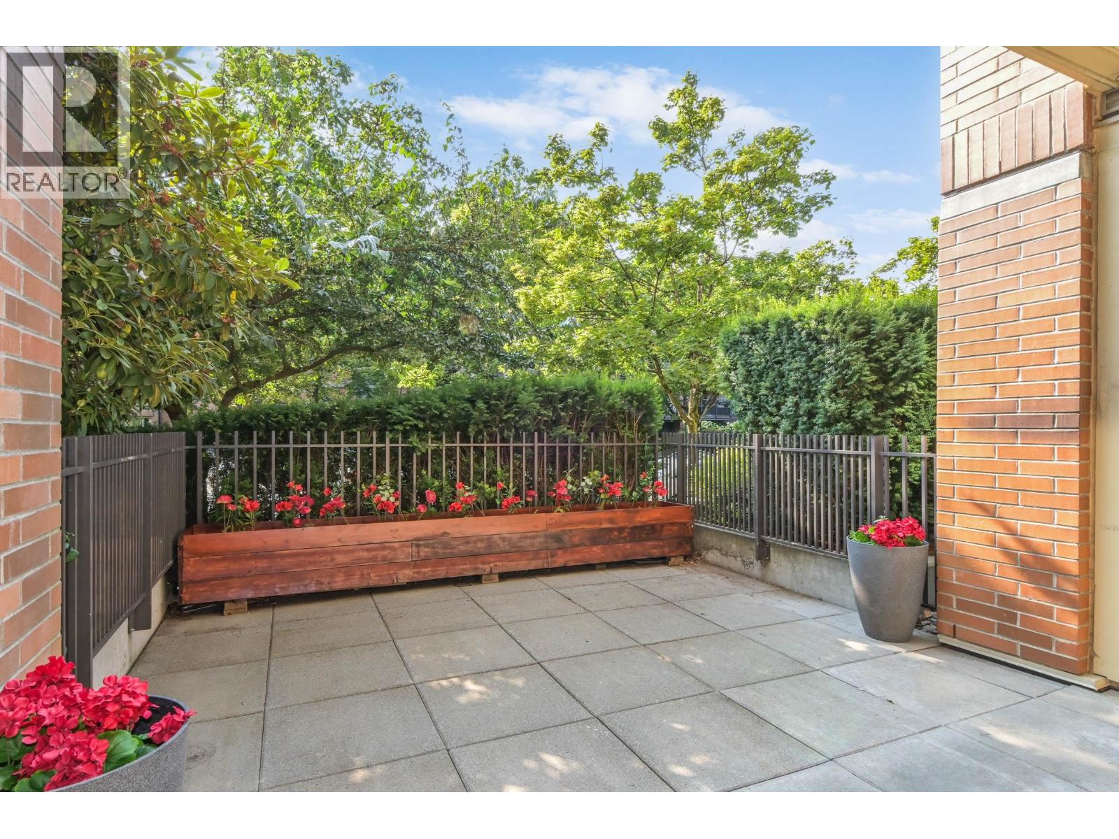 117 801 KLAHANIE DRIVE