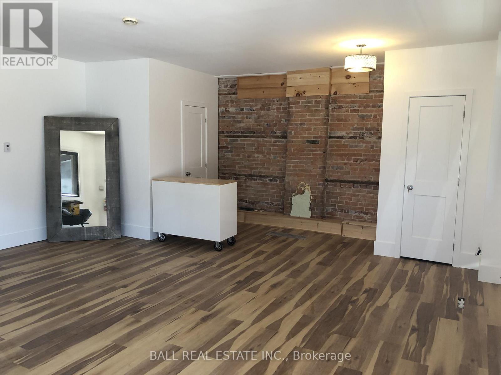 222 WELLINGTON STREET