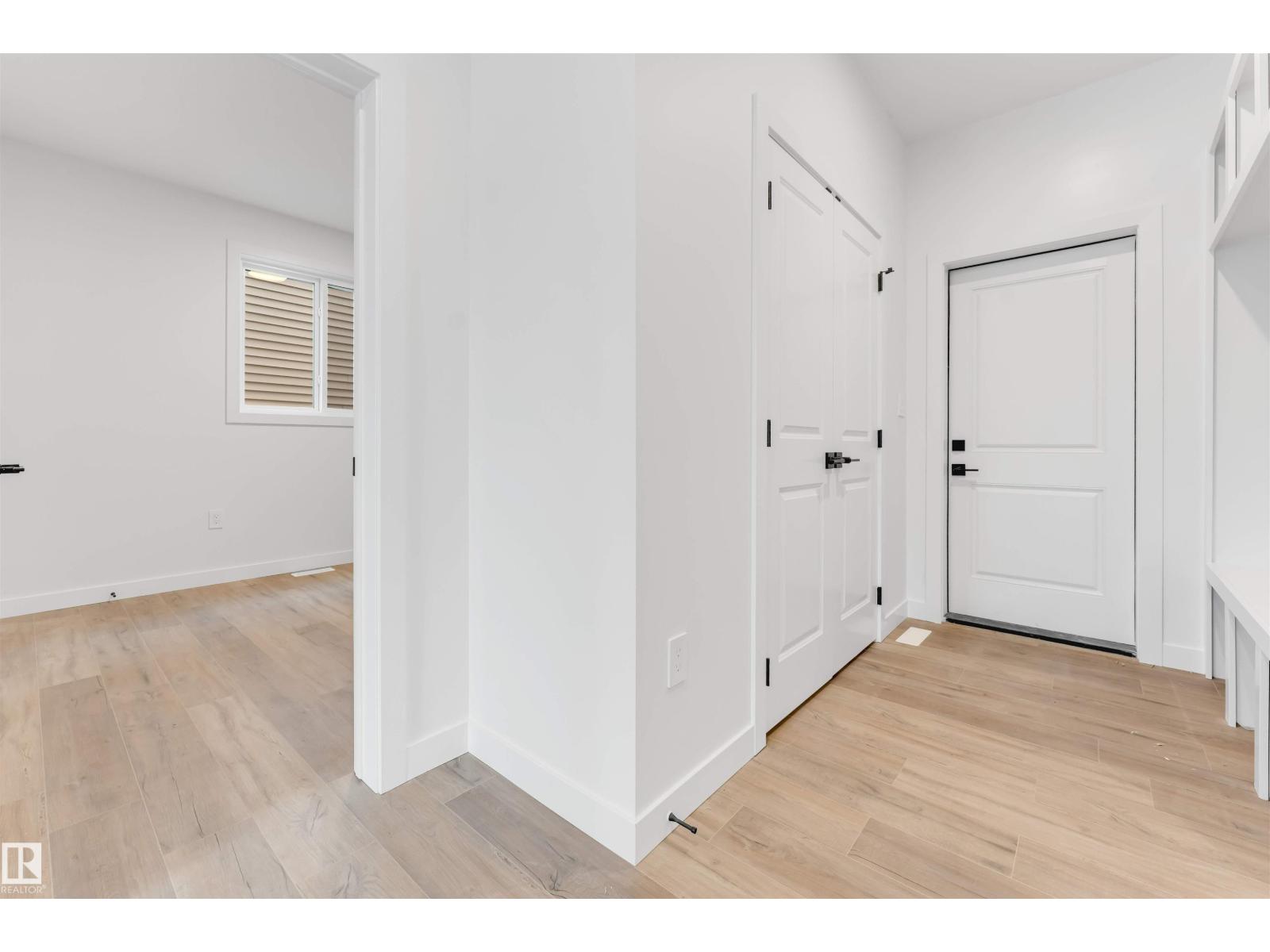 20 MEADOWGROVE LD