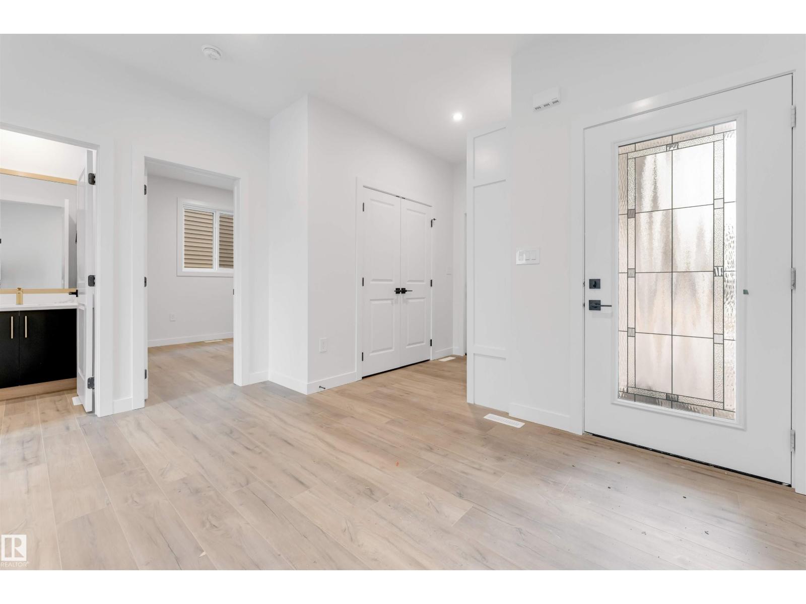 20 MEADOWGROVE LD