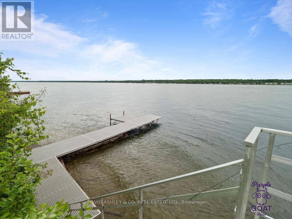 1,2,3,4,5 - 809-811 HILMOR TERRACE S