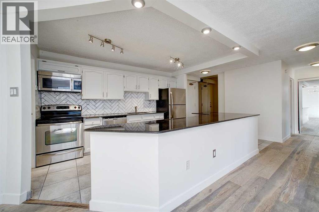 9E, 133 25 Avenue SW