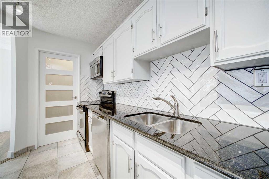 9E, 133 25 Avenue SW