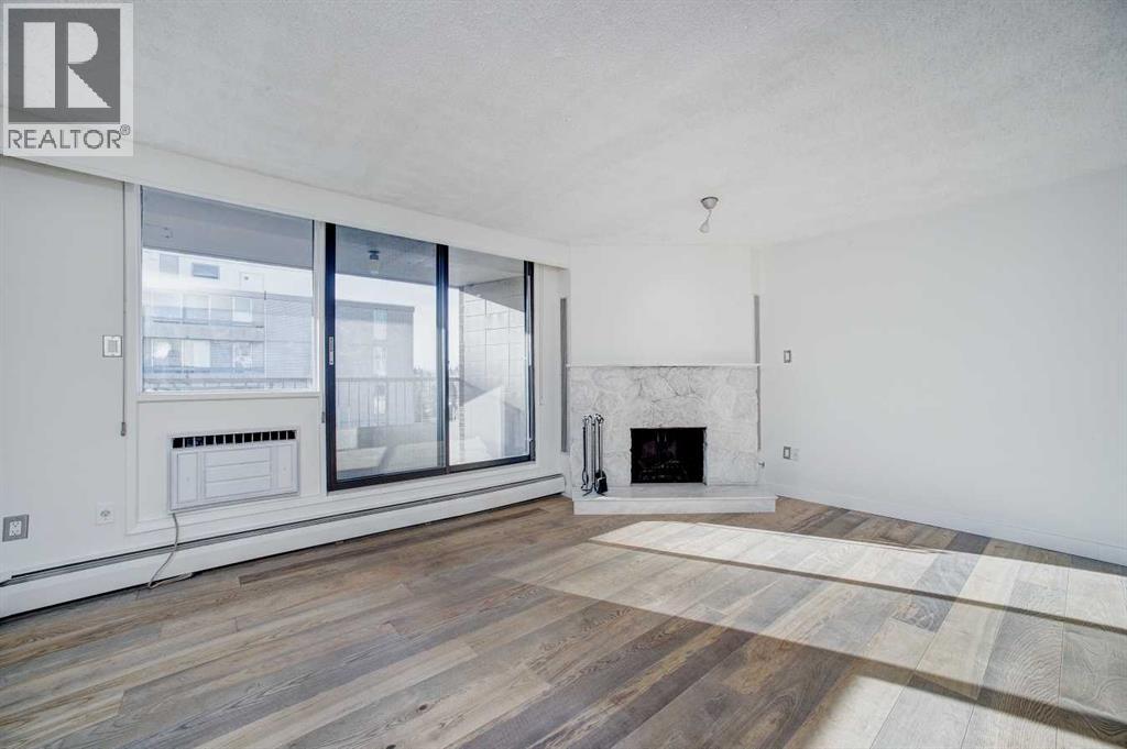 9E, 133 25 Avenue SW