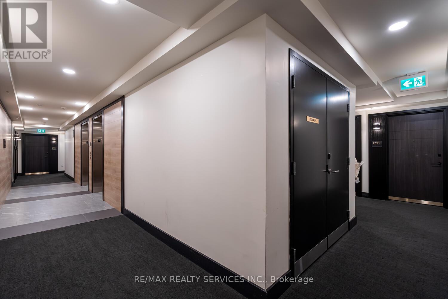 1736 - 145 COLUMBIA STREET