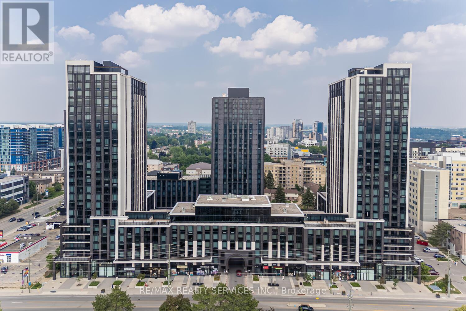 1736 - 145 COLUMBIA STREET