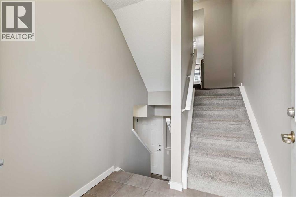 206, 10 Auburn Bay Avenue SE