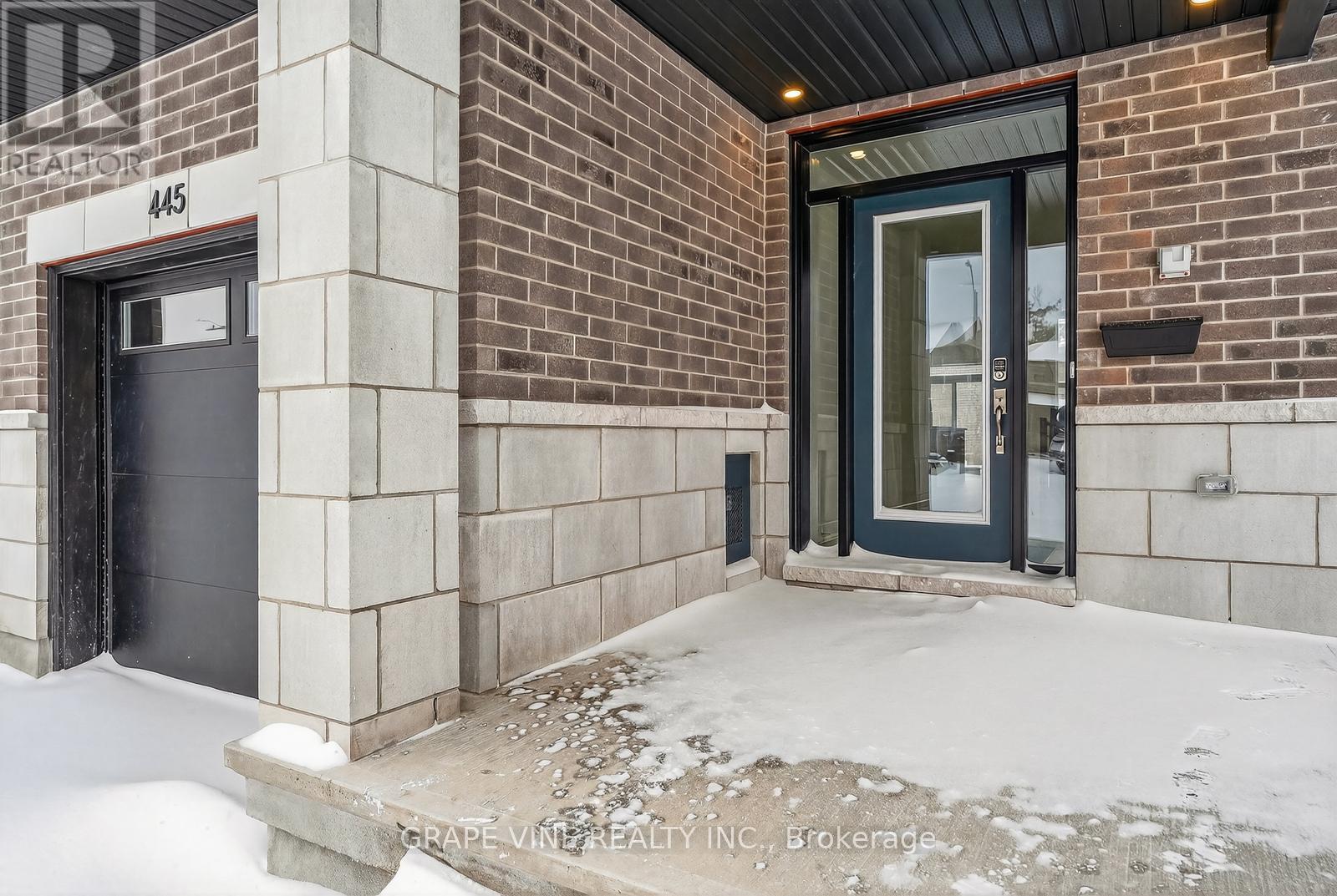 445 HARESFIELD COURT