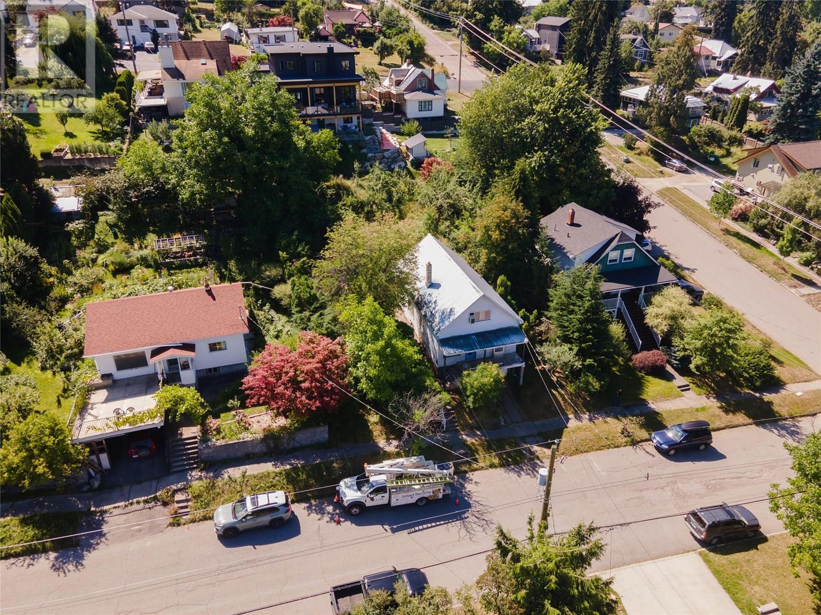 608 Innes Street