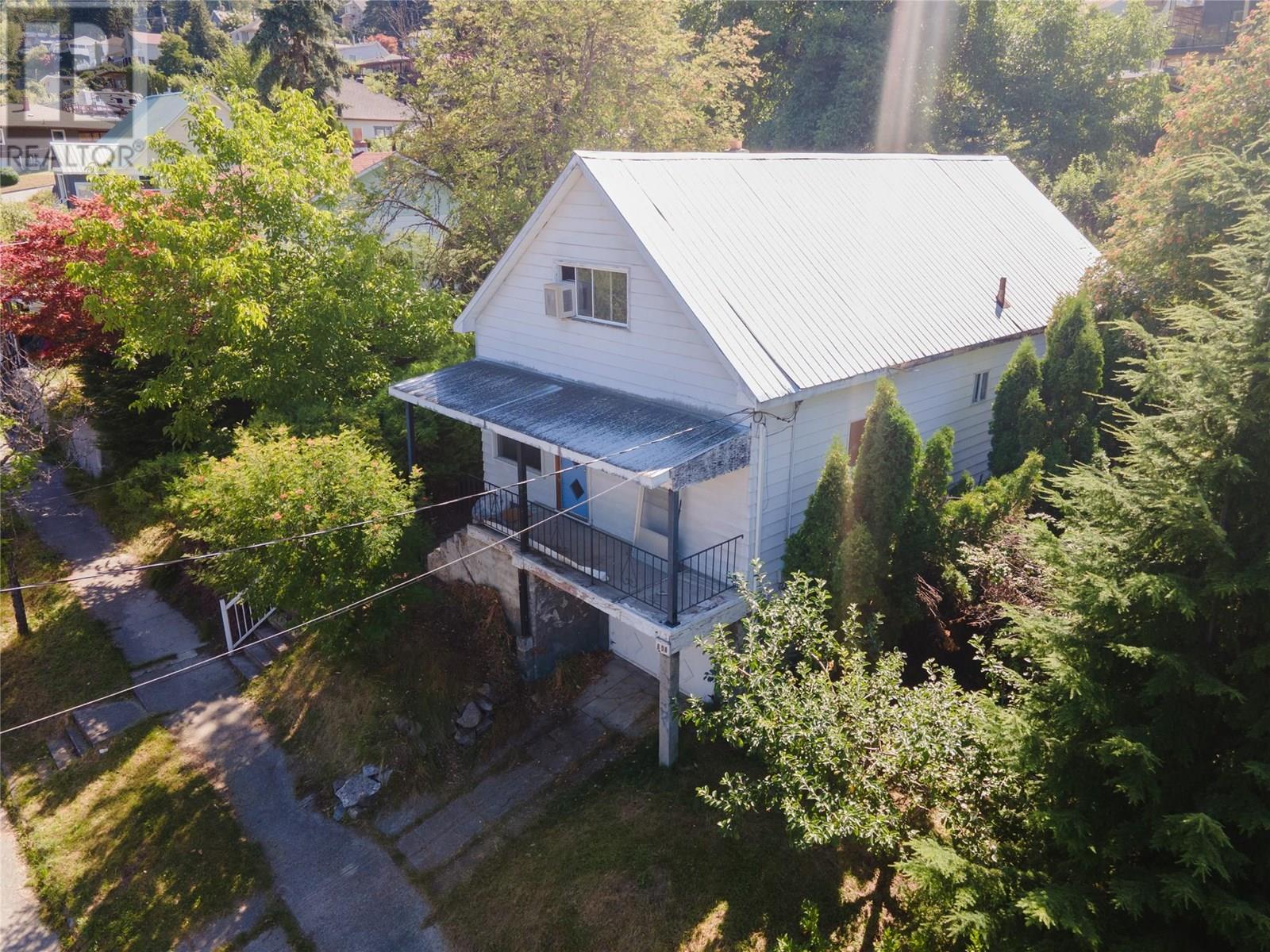 608 Innes Street