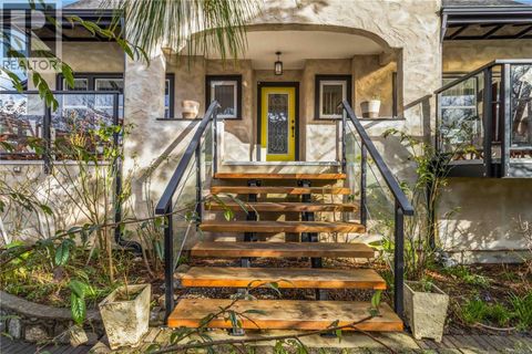 349 Vancouver St Victoria BC V8V3T3