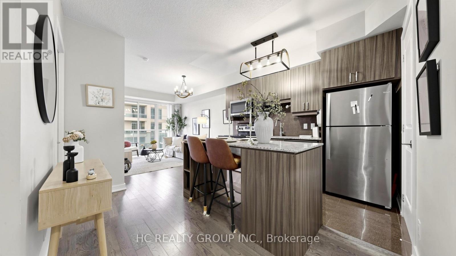 907 - 9205 YONGE STREET