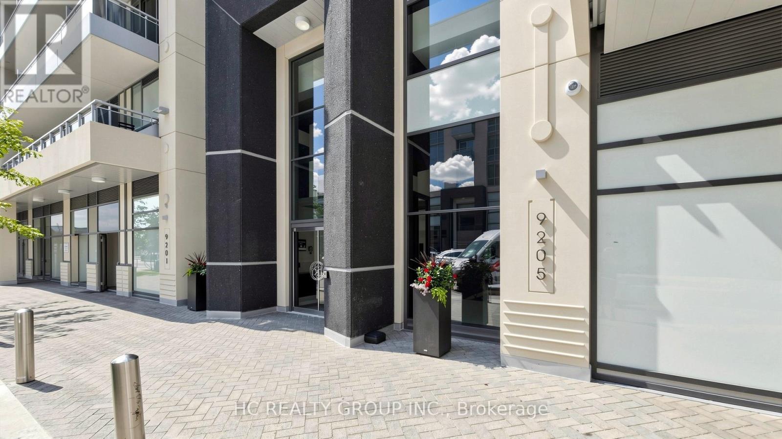 907 - 9205 YONGE STREET