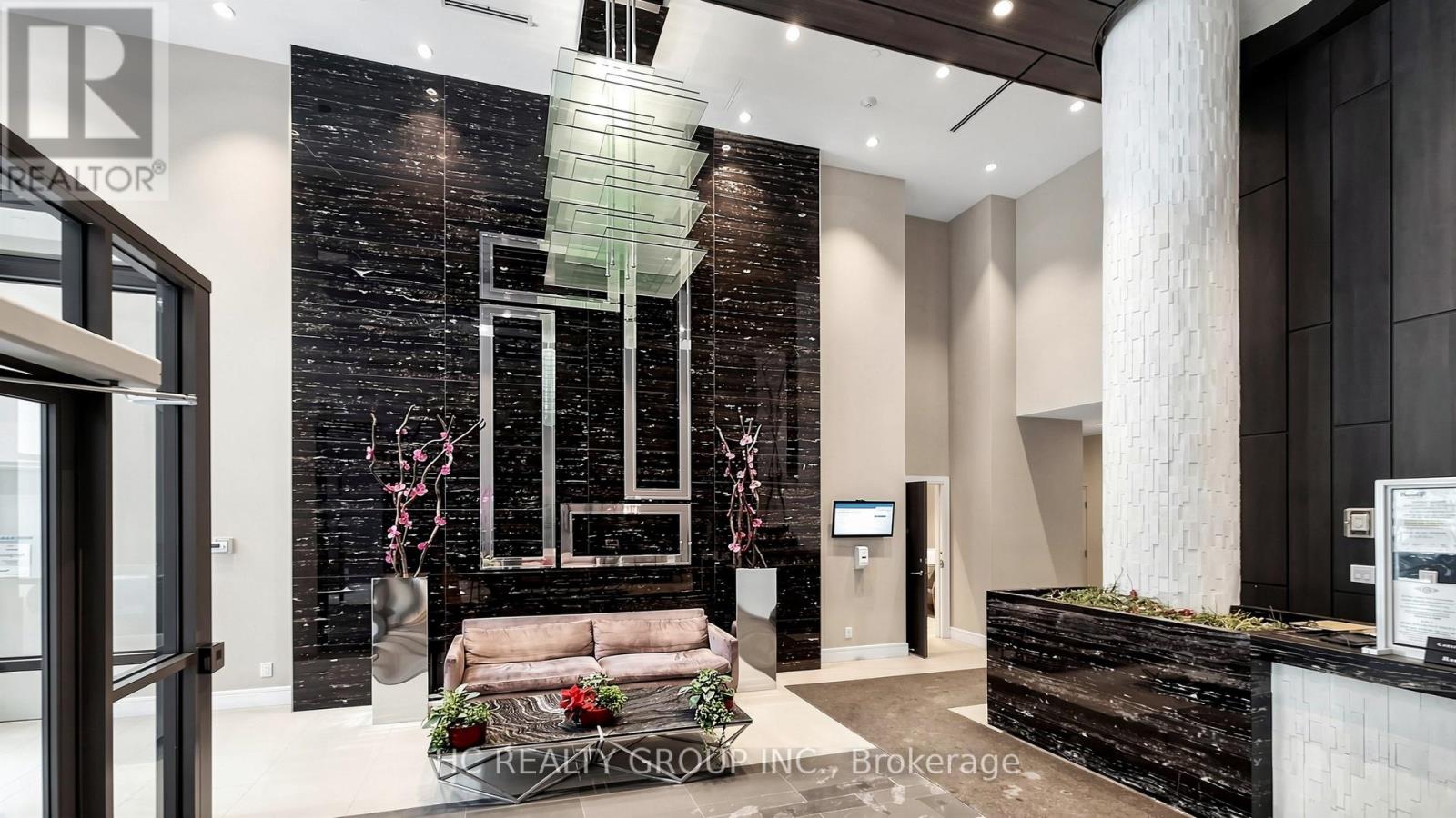 907 - 9205 YONGE STREET