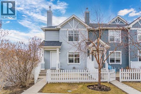281 Elgin Gardens SE Calgary AB T2Z4T7