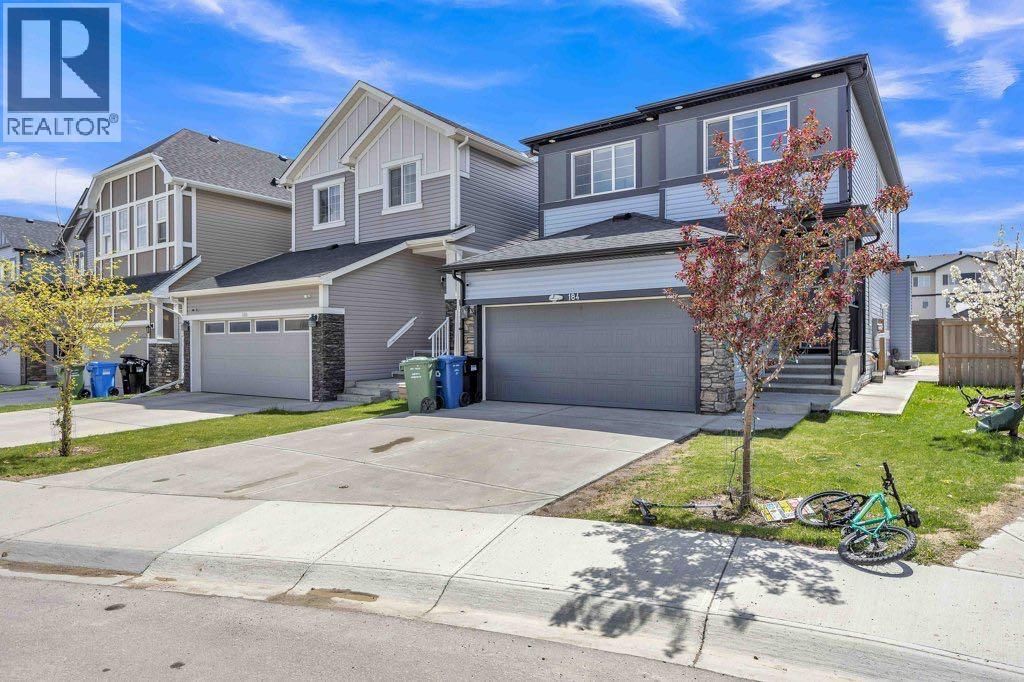 184 cornerbrook Common NE