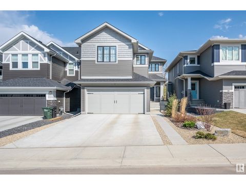 221 ANNANDALE CR Sherwood Park AB T8H1B3