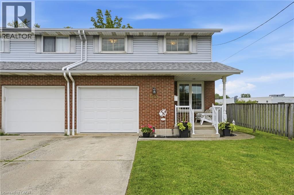 Photo 1 of 27 — 615 BROAD Street E, Dunnville, ON N1A1G9