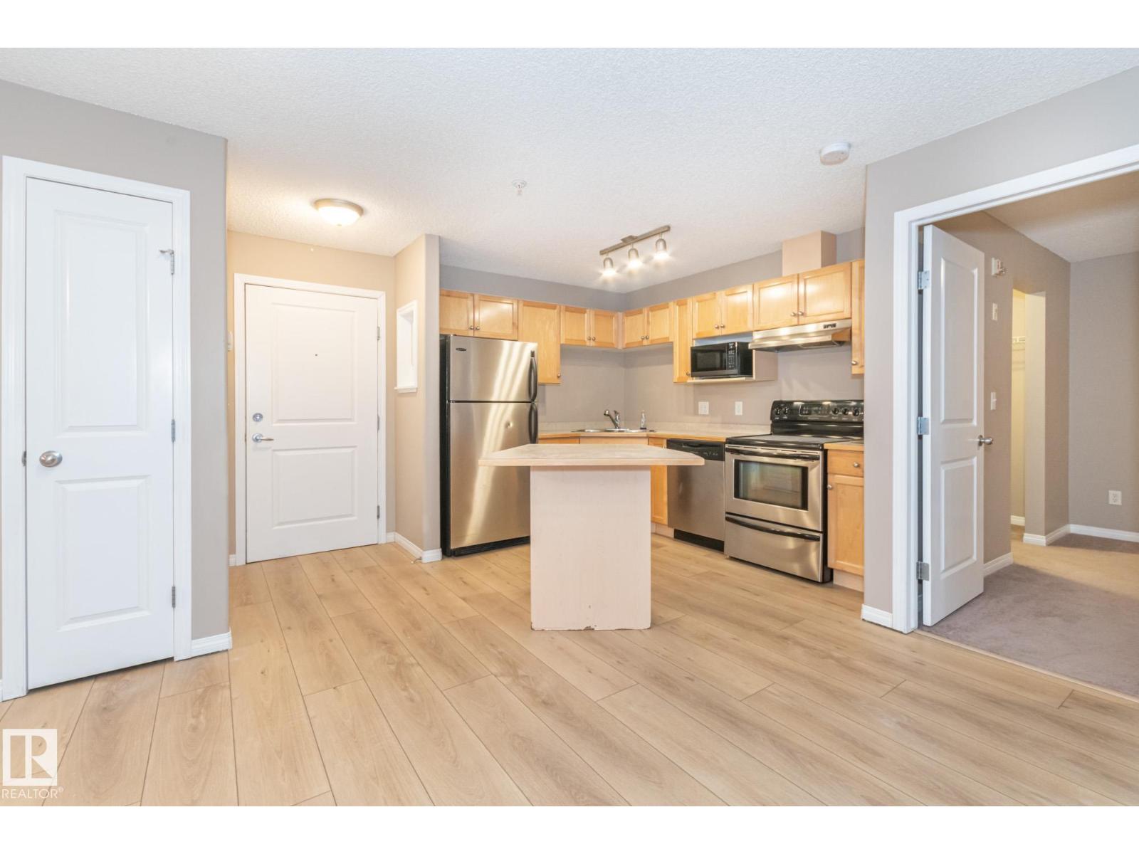 #119 245 EDWARDS DR SW